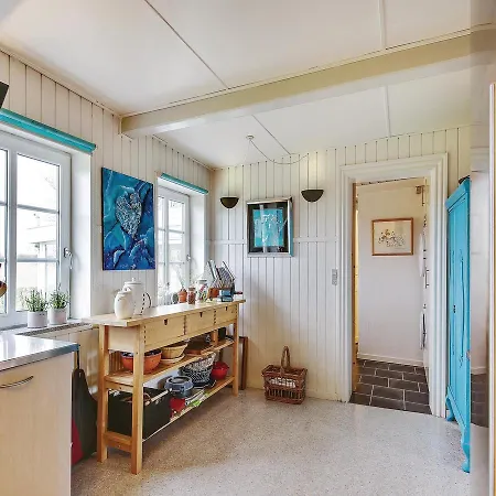 Four Bedroom Holiday In Nyborg