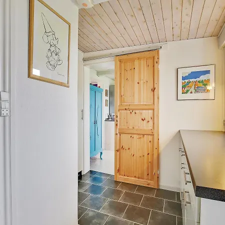 Tatil Evi Four Bedroom Holiday In Nyborg